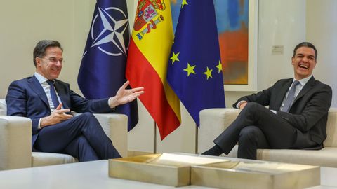 Pedro Snchez, en una reunin con el secretario general de la OTAN, Mark Rutte.