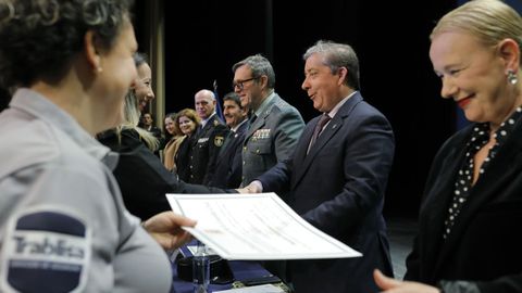 Un momento de la entrega de diplomas a vigilantes de seguridad privada, en un acto celebrado este lunes en A Coru�a.
