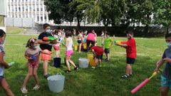 Fiesta del agua en el Cruceiro