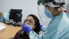 Durante el jueves y ayer por la ma�ana realizaron los test 1.398 de las 2.159 personas convocadas