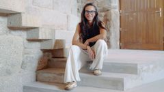 Nuria Sotelo en A Casa Vella, el espacio de creaci&oacute;n art&iacute;stica en el que se desarrollar&aacute; la actividad