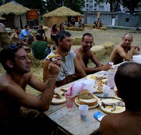 Tras un ao de parn, el campamento vuelve a abrir sus puertas.