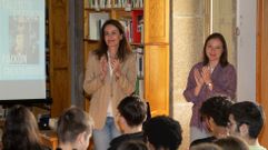 Judith Fern�ndez y Cristina Pichel, en el CPI de Vedra.