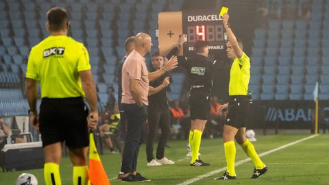 Fredi �lvarez fue expulsado en el Celta Fortuna-Eibar.