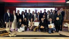 Los premiados en la gala de AJE Ourense, que tuvo lugar en el Pazo de Toubes