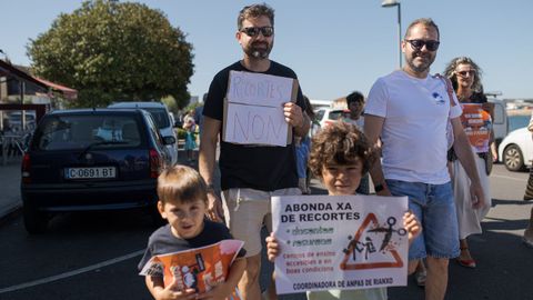 Manifestacin en Rianxo contra los recortes educativos