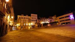 Solo por las restricciones de la pandemia es posible ver la Praza Maior de Viveiro tan vaca como en esta imagen de archivo