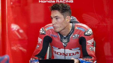 Aleix Espargar�, durante una jornada de pruebas con Honda