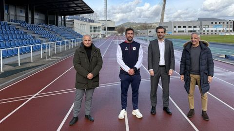 Visita del conselleiro de deportes, Diego Calvo, al CGTD para encontrarse con el ol�mpico Rodrigo Conde