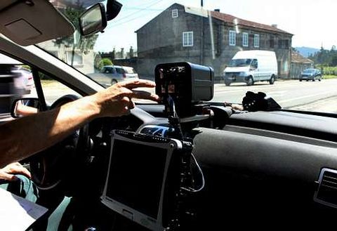 Los radares de control de velocidad vigilan el comportamiento de los conductores en todo tipo de v�as. 