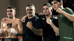 Silvestre, Kiyo, Cesar Mar�n y Angello V�squez, en el ring tras la victoria de G�mez.