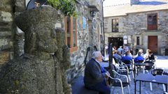 Pedrafita do Cebreiro, en el primer d�a en que recibi� turistas de fuera de Galicia, el mismo en que decay� el estado de alarma en toda Espa�a