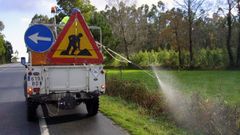 Adem�s de para usos agr�colas, el glifosato tambi�n se utiliza en Galicia en la limpieza de cunetas