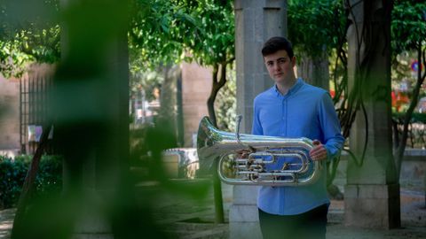 Jos Manuel Vzquez vive en Suza, onde est facendo un mster de interpretacin musical