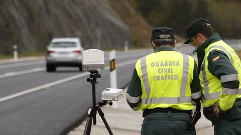 El objetivo del investigado falsificando la matr�cula era eludir los controles de velocidad.