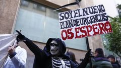 M�dicos de urgencias extrahospitalarias en una concentraci�n frente a la sede de la Consejer�a de Sanidad en Madrid