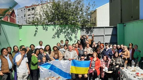 Comida en Camelle de ucranianos y voluntarios