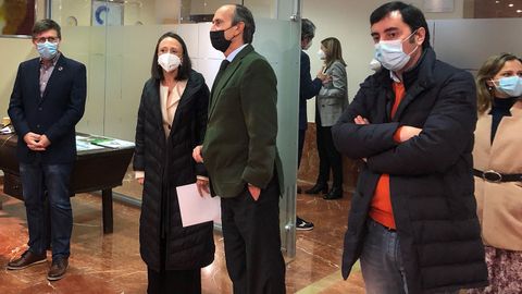 De izquierda a derecha, el director general de Empleo y Formaci�n, Pedro Fern�ndez- Raigoso; la consejera de Derechos Sociales y Bienestar, Melania �lvarez; Fernando Fern�ndez-Kelly, consejero de AVS, y el alcalde de Llanera, Gerardo Sanz