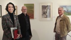 Beatriz Aler, coordinadora de Afundaci�n en A Coru�a; el delegado en Galicia de Tierra de Hombres, Ra�l Besada y Francis Marrouch, representante de los artistas que participan en la muestra