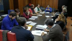 La comisi�n de Econom�a e Facenda volver� a reunirse el martes para dictaminar las enmiendas. 