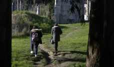 Los usuarios del parque usan senderos sin iluminaci�n y con barro. 