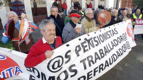 MANIFESTACION EMIGRANTES RETORNADOS 