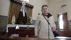 Modesta Ben, en la iglesia ante la imagen de la Virgen