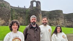 De esquerda a dereita, Luc�a Est�vez (de Gu�as Lugo), Jos� Mar�a V�zquez (empresario e propietario de Gu�as Bierzo), o lucense Guido Gu�a, e Noelia Correa (gu�a e CEO de Gu�as Bierzo), na Mosqueira.