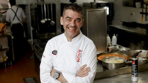 H&eacute;ctor L&oacute;pez colleu o relevo de seus pais na coci&ntilde;a