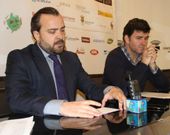 Cu��a y Casares explicaron la situaci�n del gobierno cuatripartito.