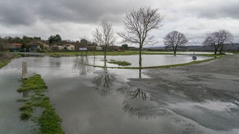 Inundaciones en A Limia, en la carretera entre Zas y Rebordech�.