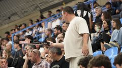 Sesi�n verm� de O Parrulo en A Malata.