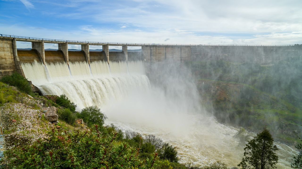 Jana llena los embalses españoles, pero continúan las alertas por sequía