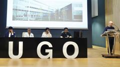 De izquierda a derecha,Pablo Mourelle, geriatra en el HULA; el jefe de Neurologa, el doctor Robustiano Pego; los neurlogos Jess Garca de Soto y Alejandro Cabrera y el psiclogo Samuel Villar,