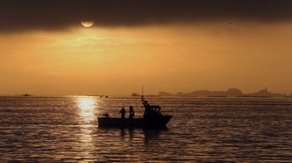 Barco de pesca en la r�a de Arousa