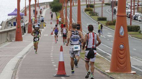 Prueba de H�rcules XTRM en la playa de San Amaro y Adormideras