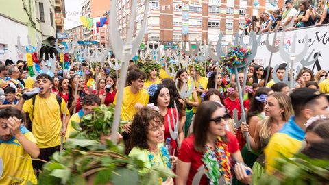 Descenso Internacional del Sella 2025, a 9 de agosto de 2025, en Asturias (España). El Descenso Internacional del Sella, también es conocido popularmente ?Les Piragües?, se celebra de manera anual el primer sábado de agosto posterior al día 2 de dicho mes entre Arriondas y Ribadesella