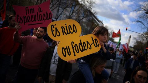 Protesta el pasado 21 de marzo en Lisboa por los problemas de acceso a la vivienda y los altos precios en el mercado.