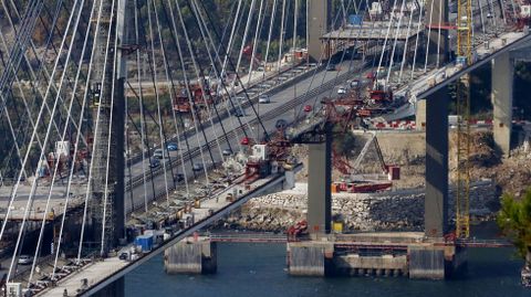 El estudio en profundidad de una noticia como la que trata de la ampliaci�n del puente de Rande en la r�a de Vigo implica un tipo de interdisciplinariedad, llamada restrictiva, que integra factores econ�micos, sociol�gicos, ecol�gicos, culturales, del tr�fico� que act�an de forma cooperativa