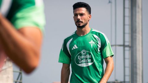 Jes�s Bernal, centrocampista del Racing