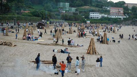 Ambiente de San Xon en la playa de Bastiagueiro (Oleiros)