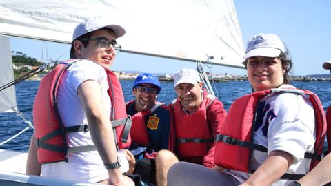 Los participantes disfrutan con las salidas al mar.