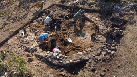 En la zona de la croa se est excavando una casa de planta circular