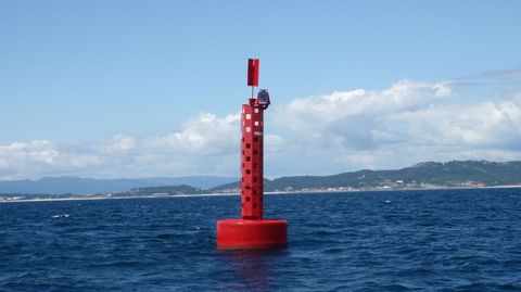 Boya luminosa en la ra de Pontevedra