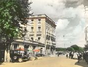 El Casino de Viveiro en su ubicacin inicial, al lado del histrico Hotel Venecia, hoy Conservatorio; la imagen es de 1952, de Juan Cancela. 