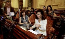 <span lang= es-es >El vetado del PSOE</span>. Rosa Gallego (PP) critic que los socialistas veten en el pleno a su edil Jess Fernndez (al fondo a la derecha), que no intervino en el pleno pese a ir a las comisiones. 