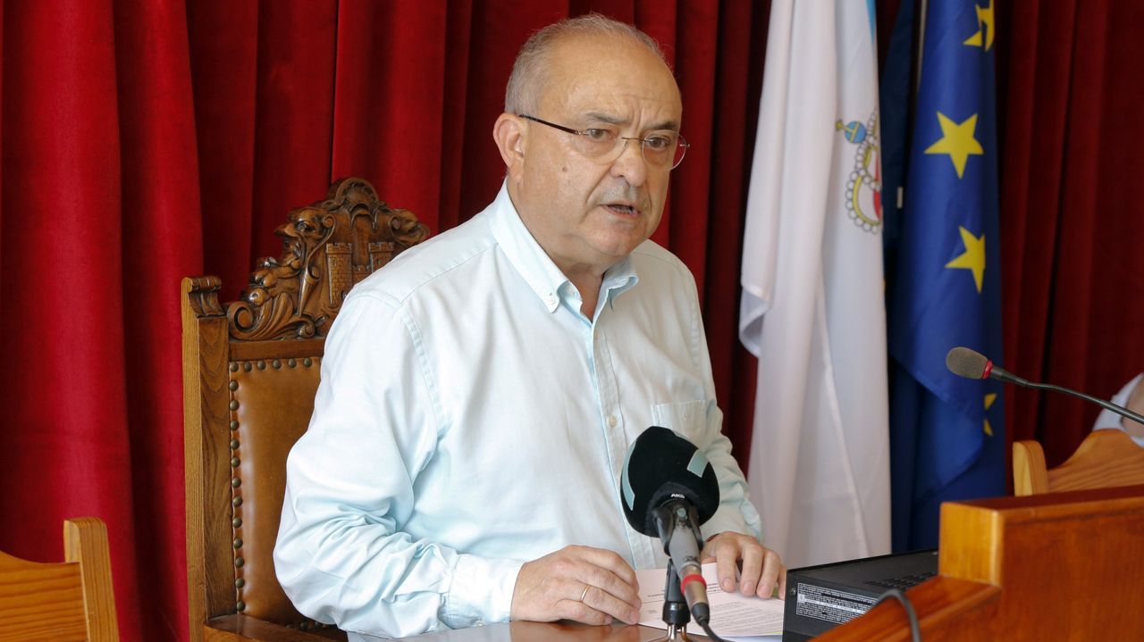 El PSOE denuncia que Catoira debe pagar 8.200 euros en multas de Augas de Galicia