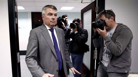 Los abogados de los condenados y de la v�ctima recurrir�n la sentencia