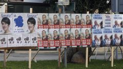 Carteles electorales para la campaa del 18F.