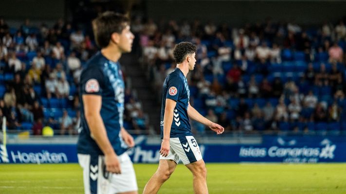 Hugo Burcio y Pablo Meixs, durante el partido del Celta Fortuna en Tenerife.